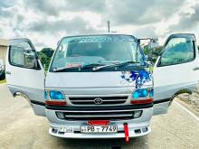 Toyota Dolphin LH172 2005 Van