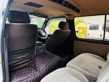 https://riyasewana.com/uploads/toyota-172-dolphin-2002-207053712724.jpg