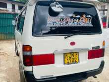 Toyota 172 Dolphin 1999 Van