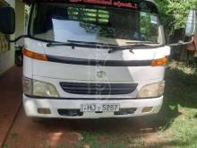 Toyota Dyna 2004 Lorry
