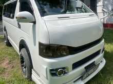 Toyota 200 2006 Van