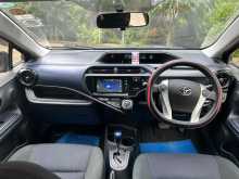 https://riyasewana.com/uploads/toyota-2015-106411622403.jpg