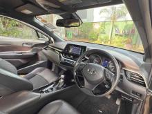 https://riyasewana.com/uploads/toyota-2018-chr-1920503824802.jpg