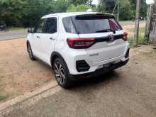 https://riyasewana.com/uploads/toyota-2023-2023-1910002612584.jpg