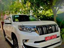 https://riyasewana.com/uploads/toyota-2023-land-923202022512.jpg