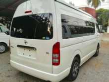 https://riyasewana.com/uploads/toyota-2025-gdh-171211134072.jpg