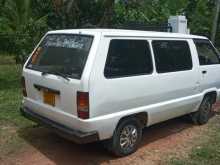 Toyota 26 1988 Van