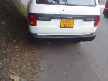 Toyota 27 1995 Van
