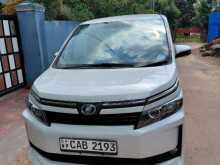 Toyota Voxy 2014 Van
