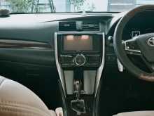 https://riyasewana.com/uploads/toyota-allion-2017-1410021412643.jpg