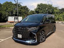 Toyota Alphard 2023 Van