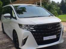 Toyota Alphard 2023 Van