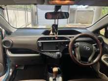 https://riyasewana.com/uploads/toyota-aqua-101048114433.jpg