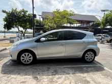 https://riyasewana.com/uploads/toyota-aqua-1016480992.jpg