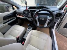https://riyasewana.com/uploads/toyota-aqua-108544517233.jpg