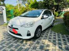 Toyota Aqua S Grade 2014 Car