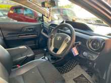https://riyasewana.com/uploads/toyota-aqua-11124813745.jpg