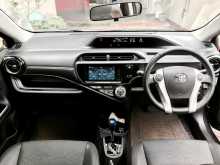 https://riyasewana.com/uploads/toyota-aqua-11164333333.jpg