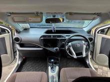 https://riyasewana.com/uploads/toyota-aqua-1117141024495.jpg