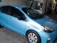 https://riyasewana.com/uploads/toyota-aqua-11193613522.jpg