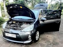 https://riyasewana.com/uploads/toyota-aqua-112217326066.jpg