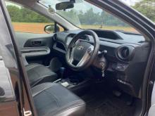 https://riyasewana.com/uploads/toyota-aqua-113053424611.jpg