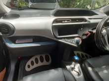 https://riyasewana.com/uploads/toyota-aqua-1132445776.jpg