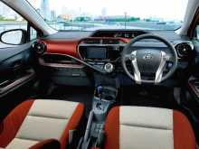 Toyota AQUA 2015 Car