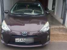 https://riyasewana.com/uploads/toyota-aqua-1204203522.jpg