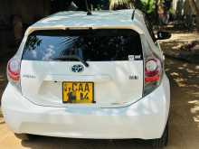 https://riyasewana.com/uploads/toyota-aqua-12104004042.jpg