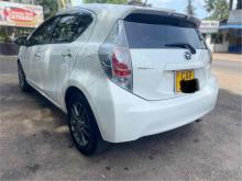 https://riyasewana.com/uploads/toyota-aqua-1212145624372.jpg