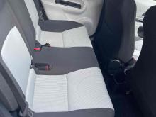 https://riyasewana.com/uploads/toyota-aqua-122102324342.jpg