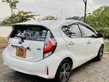 https://riyasewana.com/uploads/toyota-aqua-1221434522743.jpg