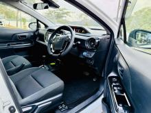 https://riyasewana.com/uploads/toyota-aqua-1221443624443.jpg