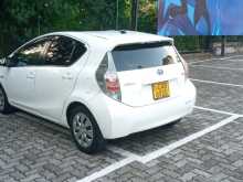 https://riyasewana.com/uploads/toyota-aqua-13172114422.jpg
