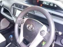 https://riyasewana.com/uploads/toyota-aqua-13172114545.jpg