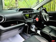 https://riyasewana.com/uploads/toyota-aqua-139162817225.jpg