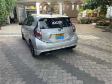 https://riyasewana.com/uploads/toyota-aqua-1411133122602.jpg