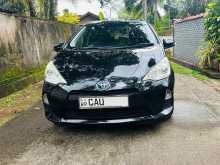 https://riyasewana.com/uploads/toyota-aqua-14121323643.jpg