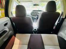 https://riyasewana.com/uploads/toyota-aqua-14141523435.jpg