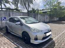 https://riyasewana.com/uploads/toyota-aqua-14211153412.jpg
