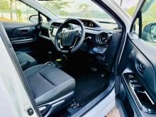 https://riyasewana.com/uploads/toyota-aqua-1512101024413.jpg