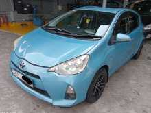 https://riyasewana.com/uploads/toyota-aqua-15174326341.jpg