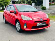 Toyota Aqua 2013 Car