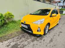 https://riyasewana.com/uploads/toyota-aqua-15820564673.jpg