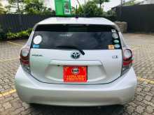 https://riyasewana.com/uploads/toyota-aqua-16101459675.jpg