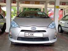 Toyota AQUA S Grade 2013 Car