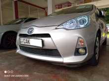 https://riyasewana.com/uploads/toyota-aqua-16102550703.jpg