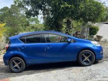 https://riyasewana.com/uploads/toyota-aqua-1610431024922.jpg