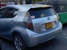 https://riyasewana.com/uploads/toyota-aqua-161110114432.jpg
